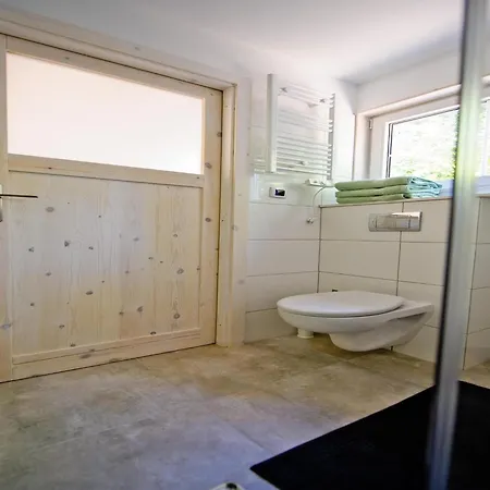 Comfy In With Shared Garden Holiday home